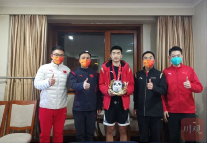 【川观新闻】“川派中医”护航冬奥①丨速度滑冰亮眼成绩背后 郑氏伤科推拿多次助运动员轻装上阵