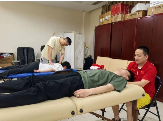 【四川发布】拔罐、脐疗、冲击波……神秘的“东方力量”吹到了巴黎赛场