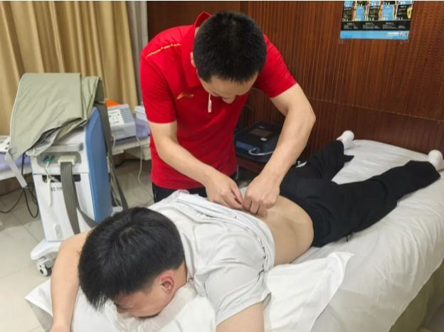 【成体附医】护航巴黎奥运|刘宇坤：昨晚的中医推拿和刮痧非常有效果！