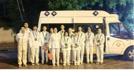 医疗保障|医院圆满完成2024年成都马拉松医疗保障任务！